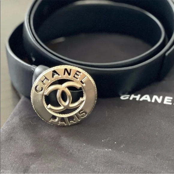 Chanel CC Logo Belt Black Leather Gold Medallion Buckle Size 90/36 Authentic - Picture 10 of 16